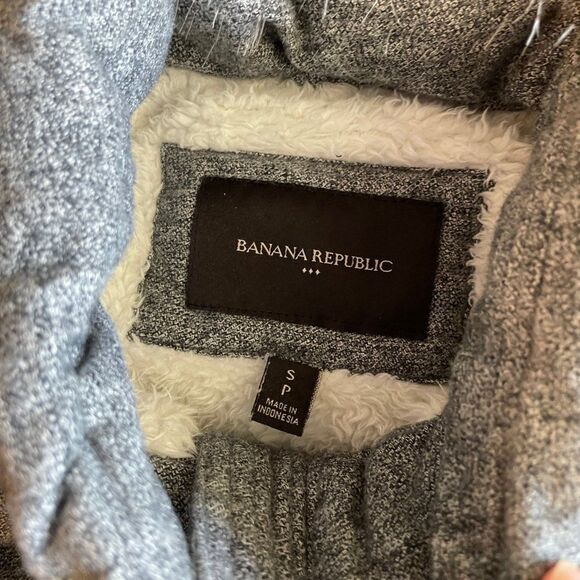 Banana Republic Faux Fur Herringbone Hooded Puffer Vest - S - Picture 7 of 16